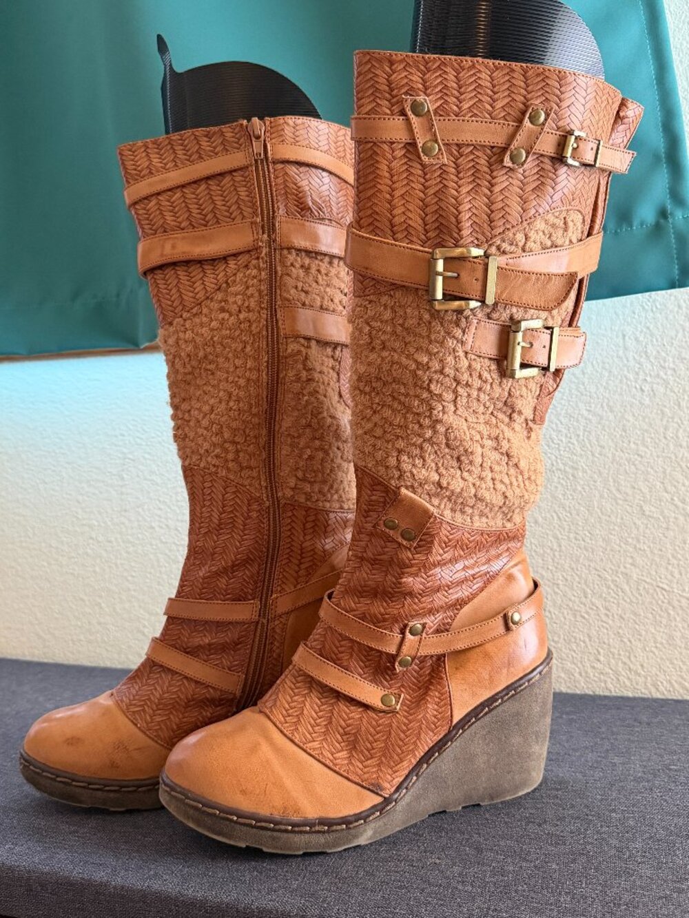 Women's Sherpa/Faux Leather/Buckle Wedge Boots Boots, Size 7.5